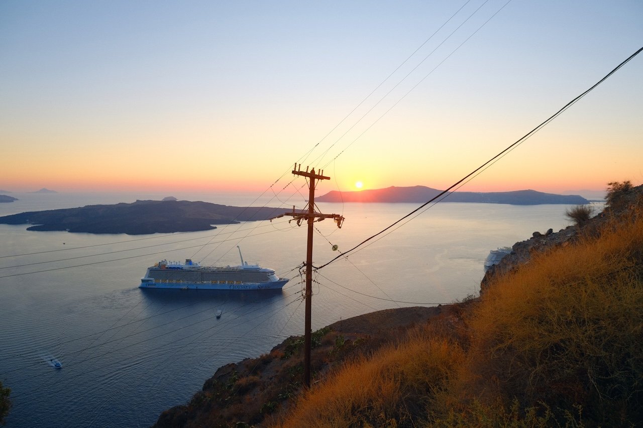 Caldera Sunset_Cruise Ship_Santorini_2024