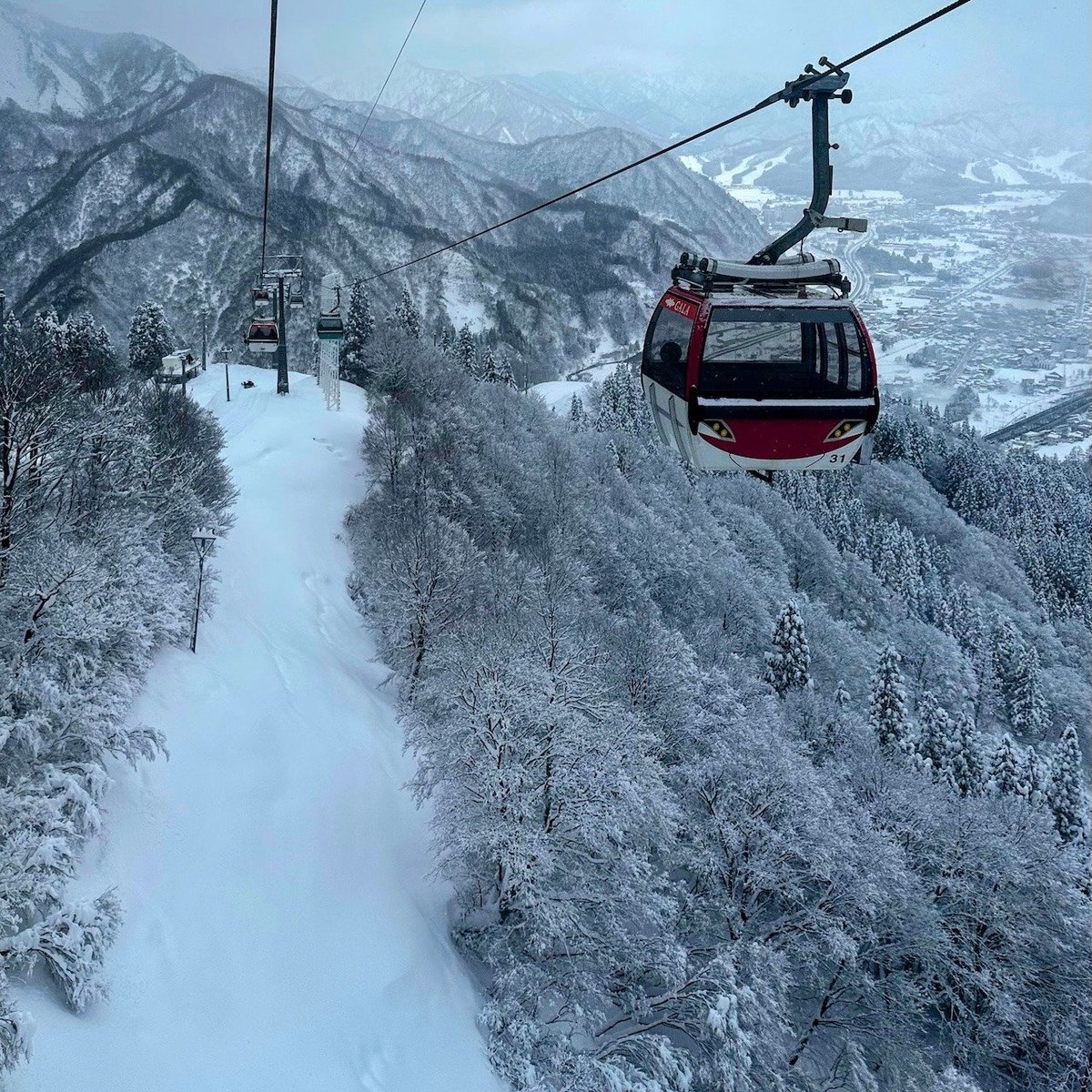 Gondolas_Gala Yuzawa Snow Resort